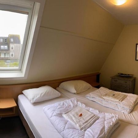 De Admiraal Apartment Hollum  Bagian luar foto